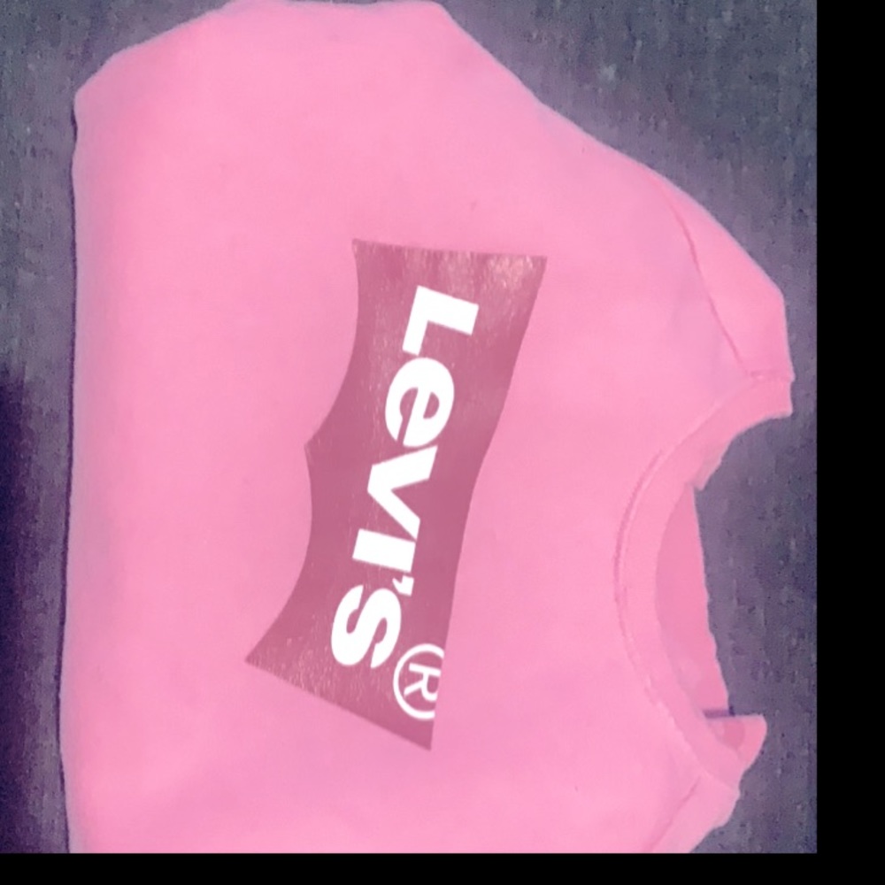 Pink crewneck Levi’s size XL-kids